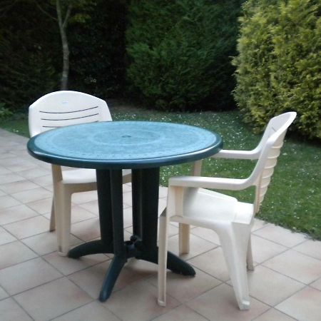 Le Cedre Bleu Panzió Dainville Kültér fotó